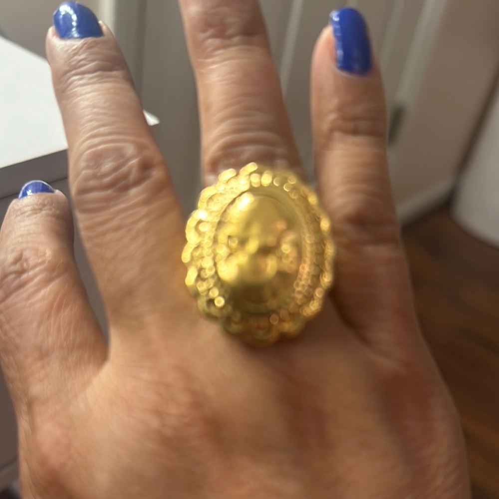 Elegant Gold Statement Ring - image 1